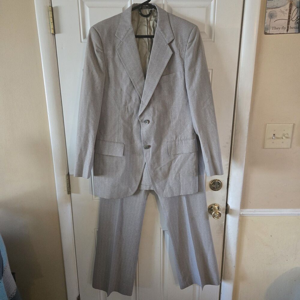 Vintage 1979 Richman Brothers Men’s Gray Suit 42L Classic Tailored 70s Formal